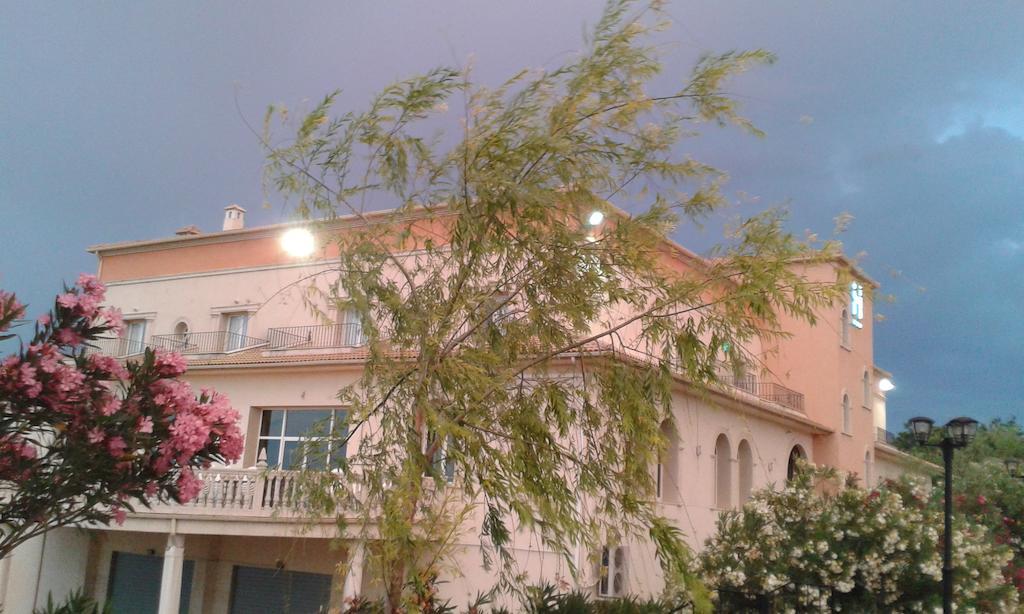 Hotel Ciudad Del Renacimiento à Baeza Extérieur photo